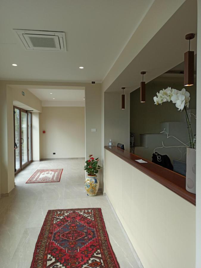Hotel Primavera Dell'Etna ซัฟเฟรานา เอตเนอา ภายนอก รูปภาพ