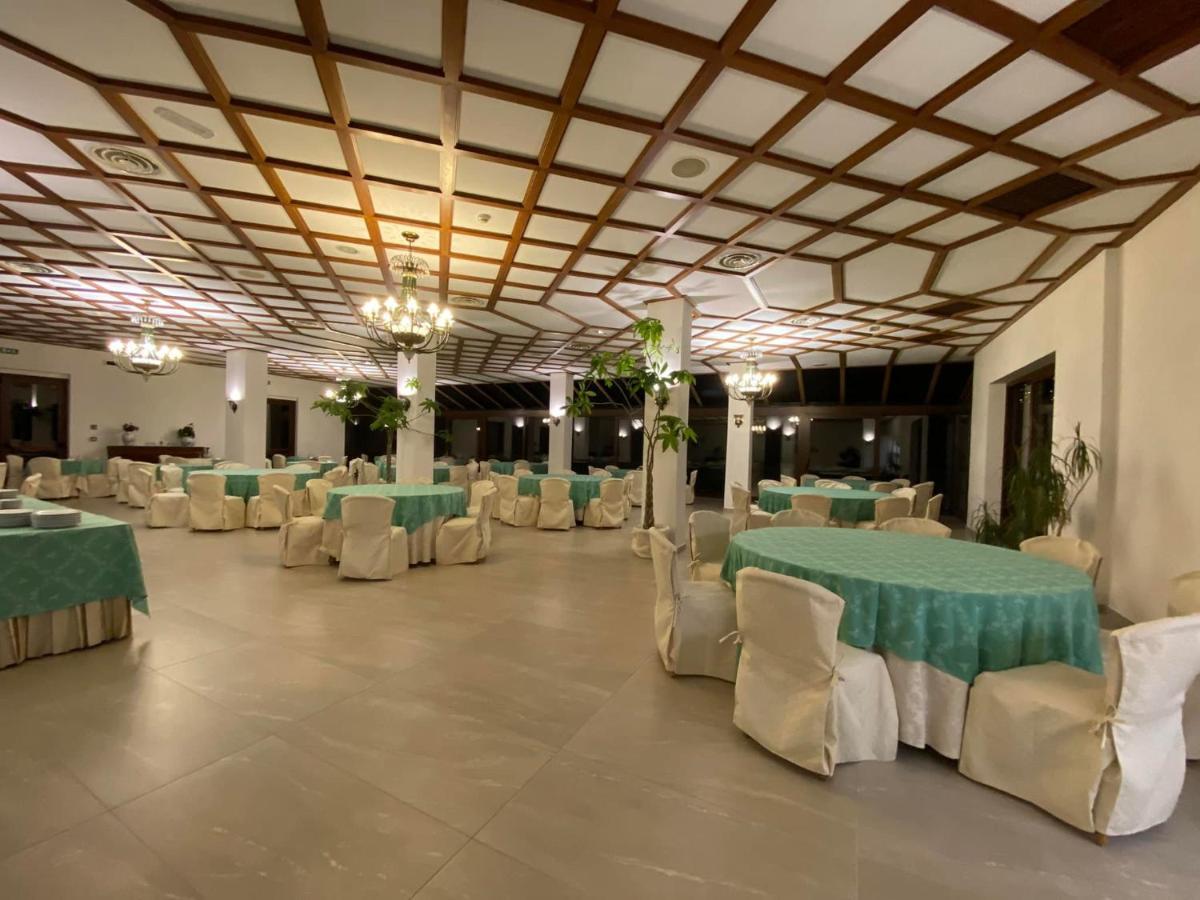 Hotel Primavera Dell'Etna ซัฟเฟรานา เอตเนอา ภายนอก รูปภาพ