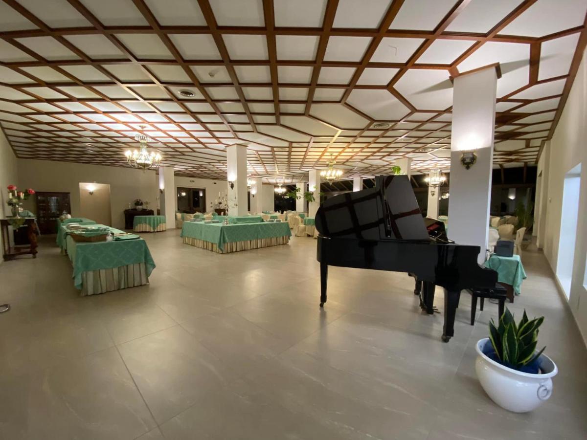 Hotel Primavera Dell'Etna ซัฟเฟรานา เอตเนอา ภายนอก รูปภาพ