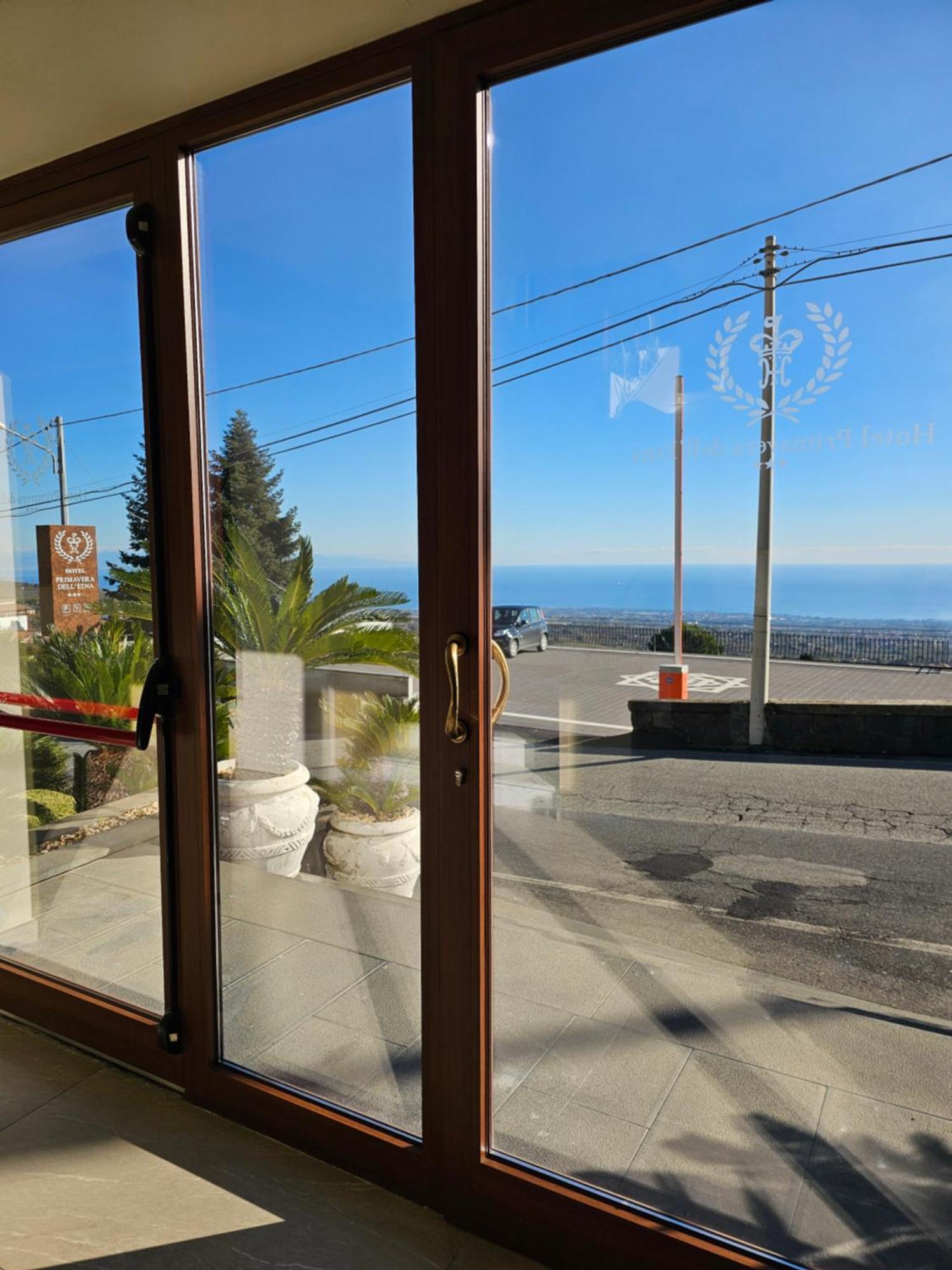 Hotel Primavera Dell'Etna ซัฟเฟรานา เอตเนอา ภายนอก รูปภาพ