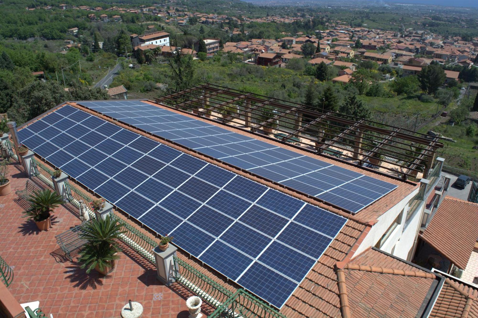 Hotel Primavera Dell'Etna ซัฟเฟรานา เอตเนอา ภายนอก รูปภาพ