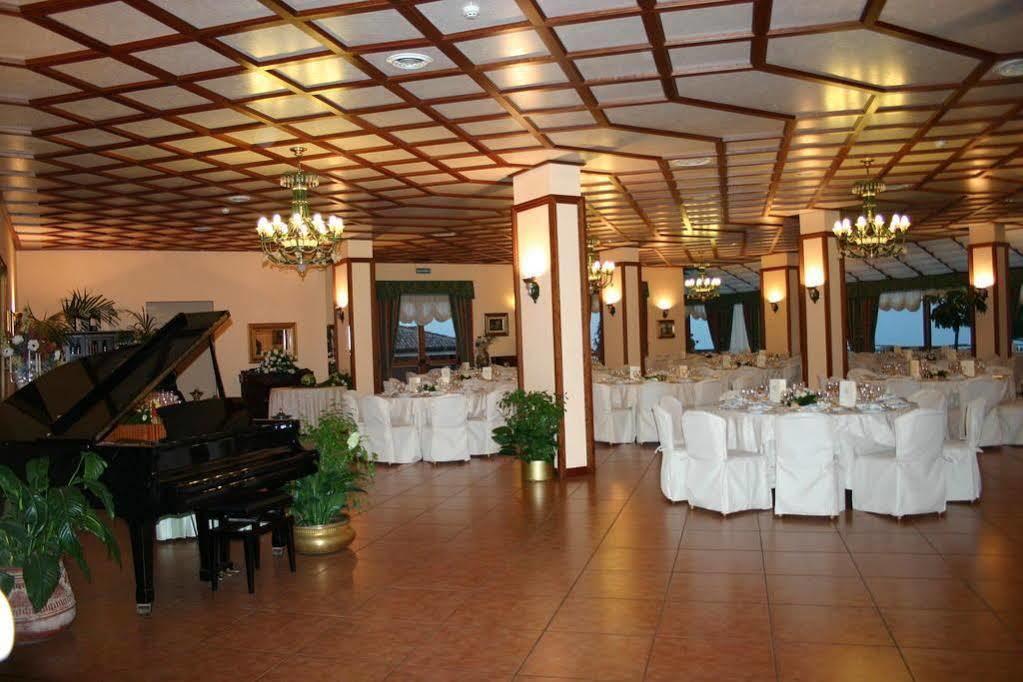 Hotel Primavera Dell'Etna ซัฟเฟรานา เอตเนอา ภายนอก รูปภาพ